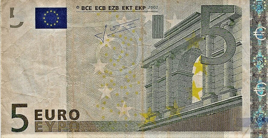 A Five Euro note. Donate to AVIEWSCENE